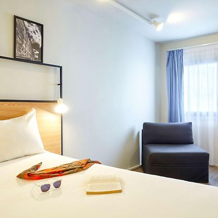 Отель Ibis Lorient Centre Gare Экстерьер фото