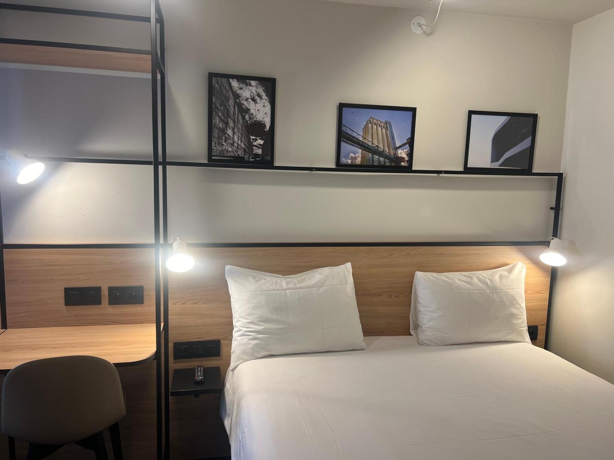 Отель Ibis Lorient Centre Gare Экстерьер фото