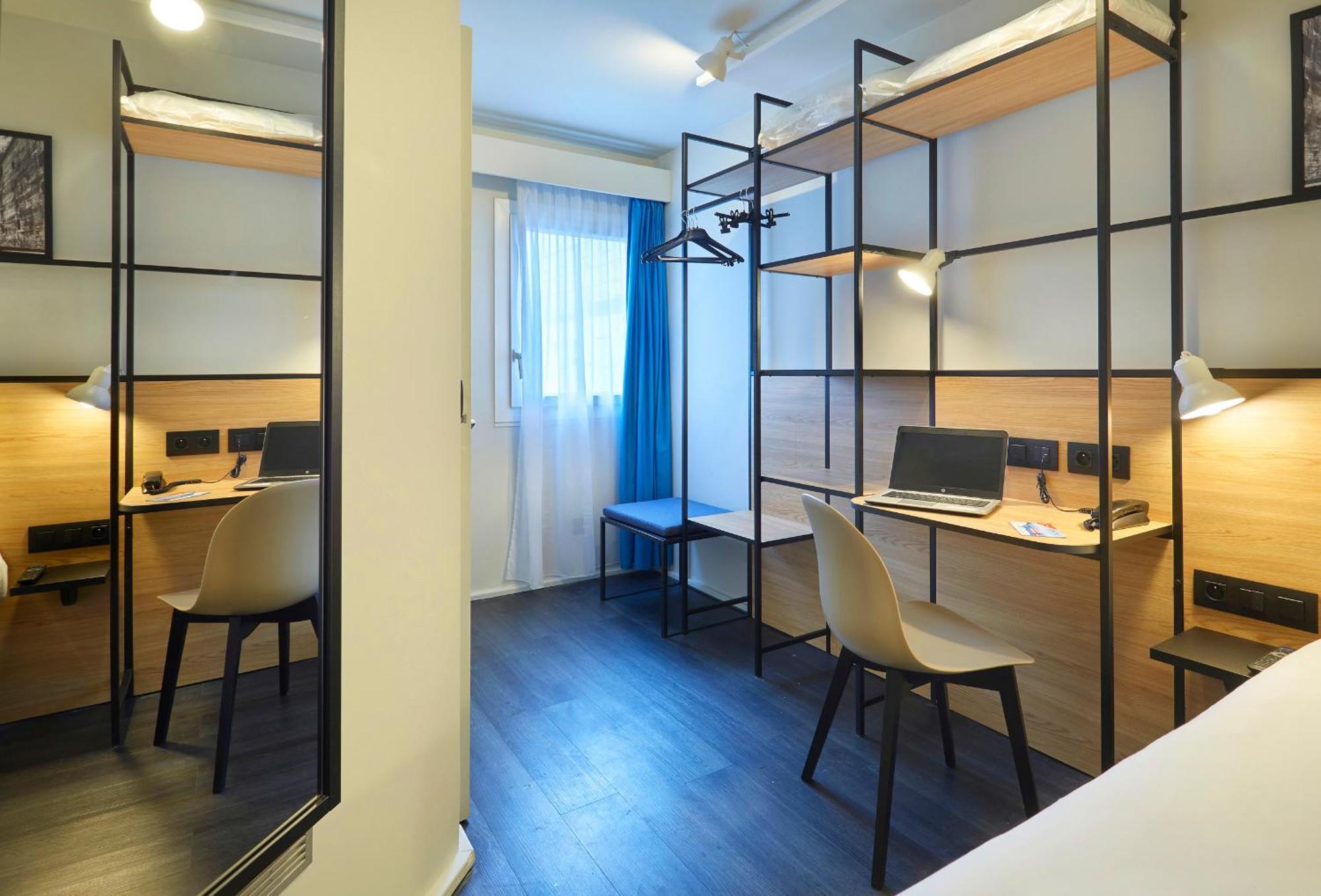 Отель Ibis Lorient Centre Gare Экстерьер фото