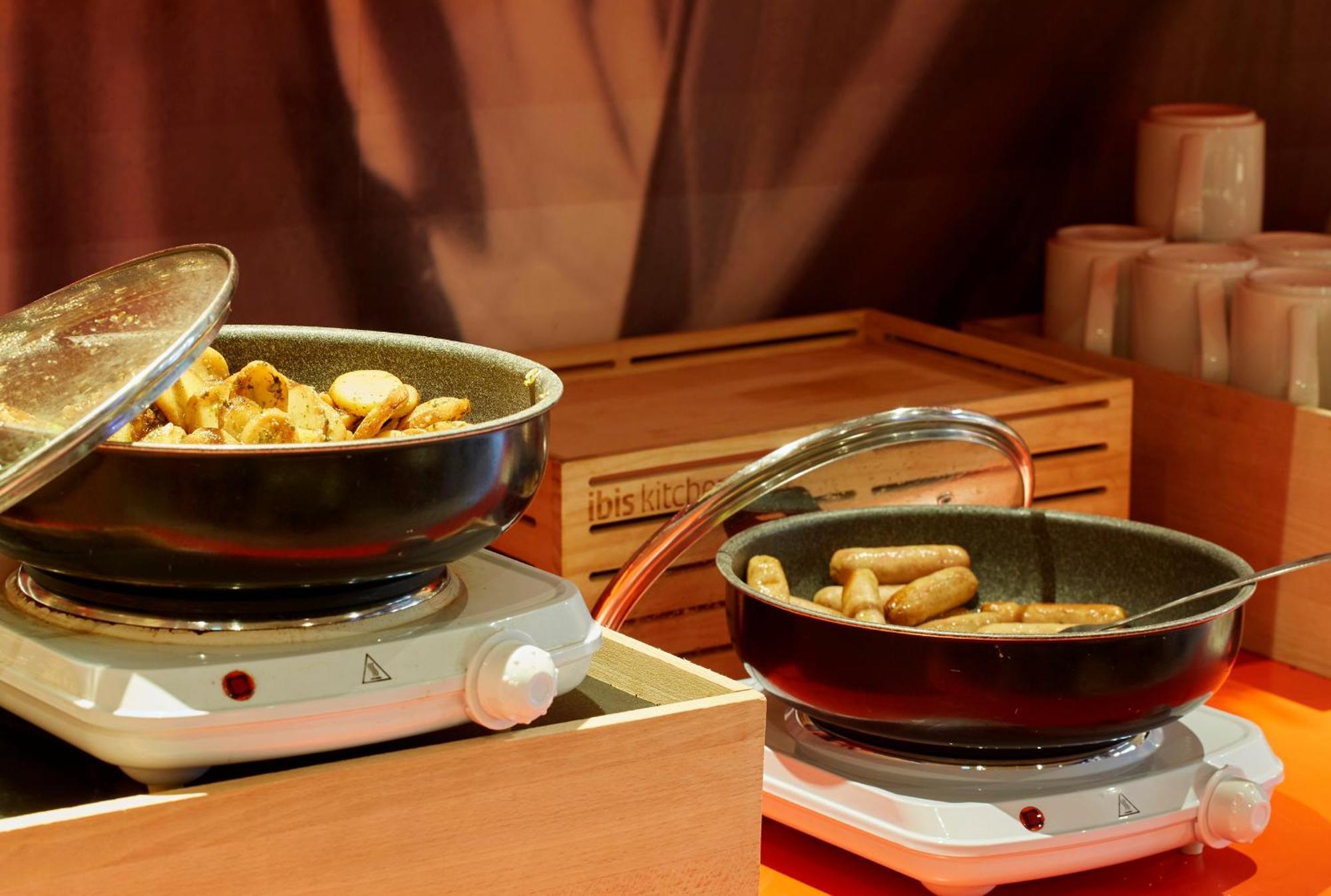 Отель Ibis Lorient Centre Gare Экстерьер фото