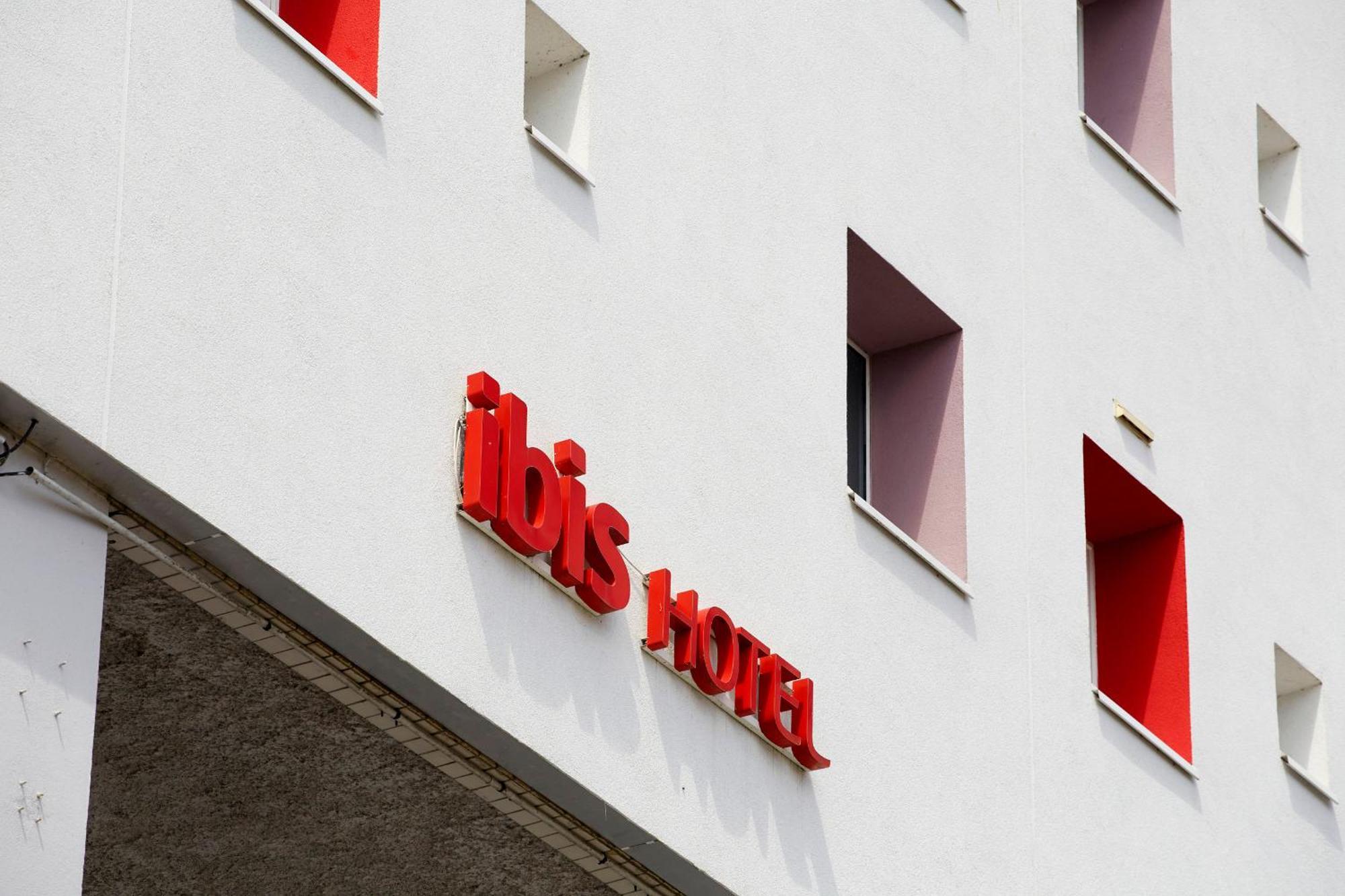 Отель Ibis Lorient Centre Gare Экстерьер фото