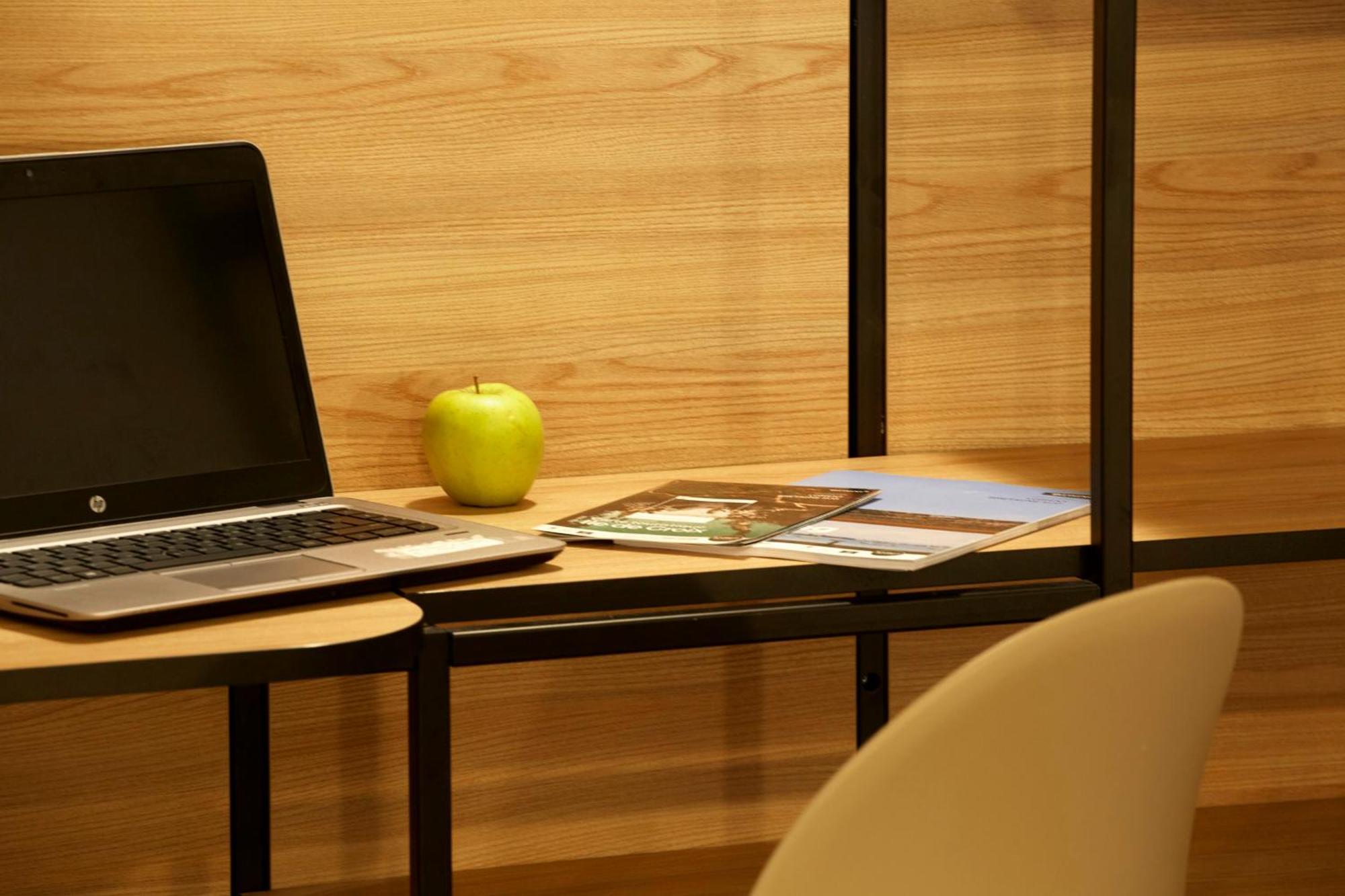 Отель Ibis Lorient Centre Gare Экстерьер фото