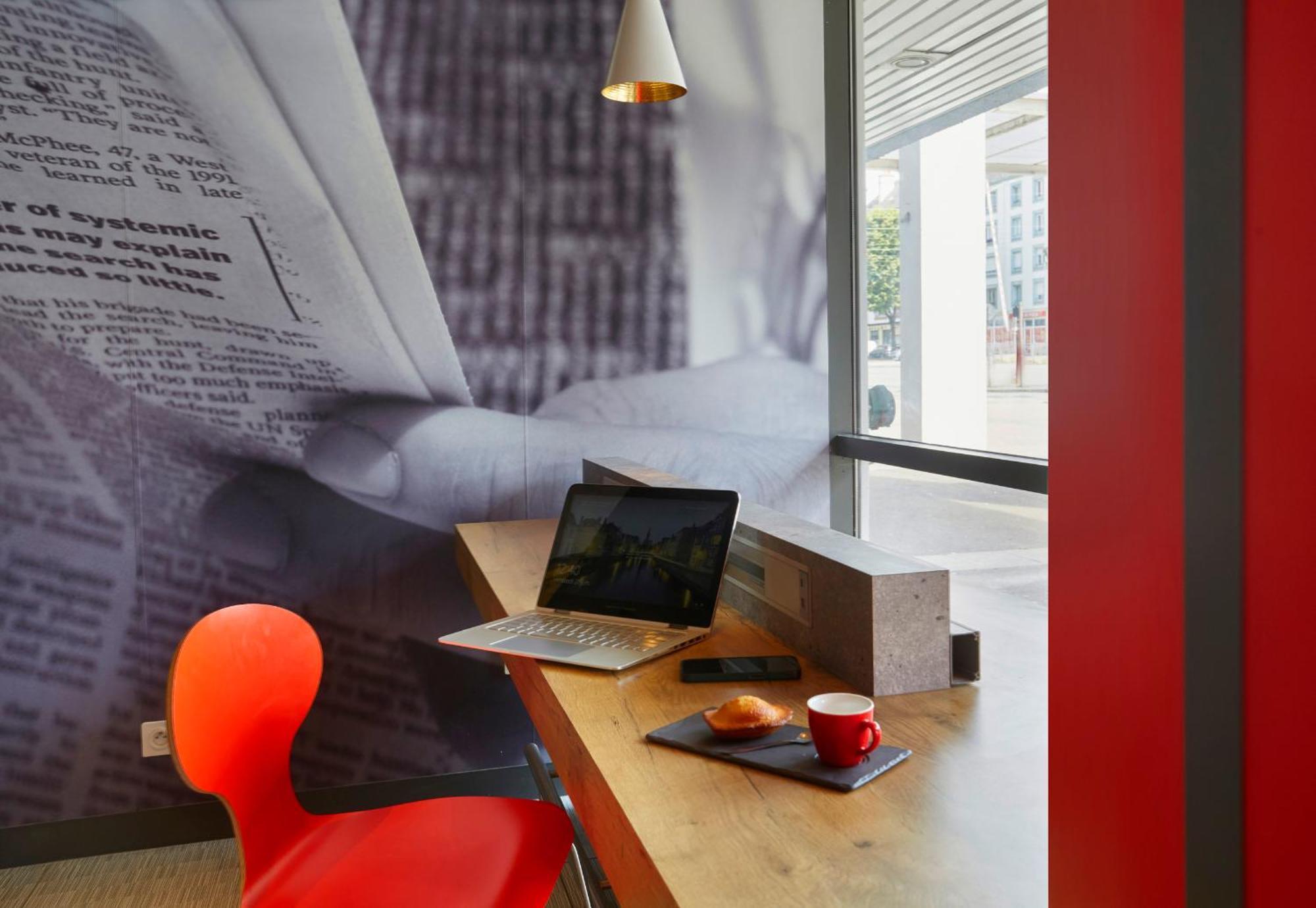 Отель Ibis Lorient Centre Gare Экстерьер фото